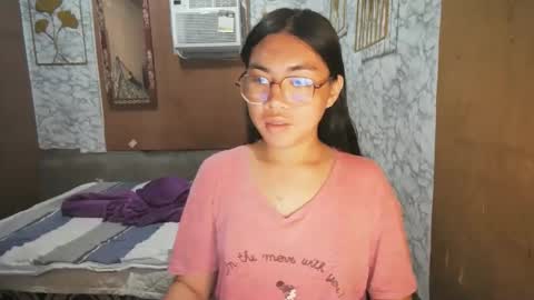 Snapshot of asian_rhean chatting on 11-16-25, 10:10 Rhean online show from 11-16-25, 10:10