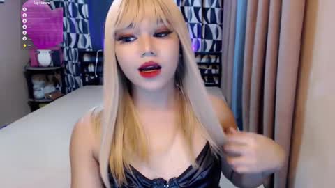 Snapshot of asian_suteishi chatting on 12-06-24, 11:11 stacey online show from 12-06-24, 11:11