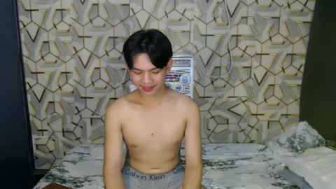 Snapshot of asian_wayne chatting on 12-11-24, 03:26 wayne online show from 12-11-24, 03:26