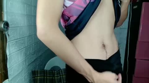 EIZE online show from 03-12-26, 04:18