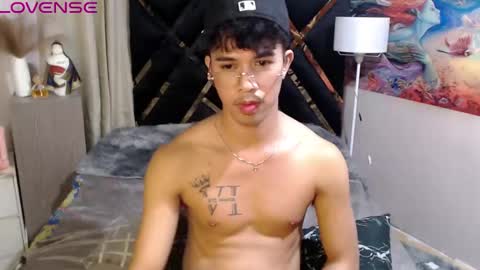 Snapshot of asiancum_peter chatting on 09-17-25, 07:48 asiancum_peter online show from 09-17-25, 07:48
