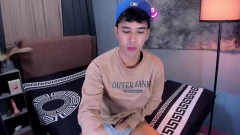 Snapshot of asiancum_peter chatting on 10-10-25, 01:15 asiancum_peter online show from 10-10-25, 01:15