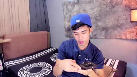Snapshot of asiancum_peter chatting on 10-12-25, 01:26 asiancum_peter online show from 10-12-25, 01:26