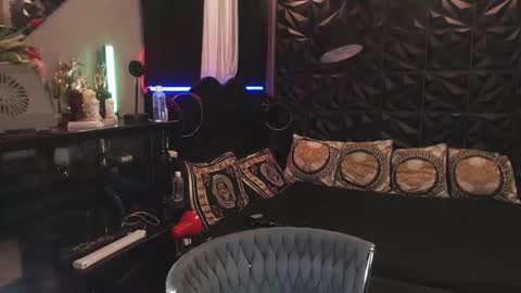 Snapshot of asianfuckertwink chatting on 11-27-25, 11:45 asianfuckertwink online show from 11-27-25, 11:45