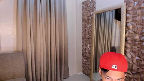 Snapshot of asianhugescott chatting on 02-04-25, 12:40 VICTORIA SCOTT online show from 02-04-25, 12:40