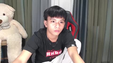 Snapshot of asianhunk_zam chatting on 12-18-24, 09:29 Zam online show from 12-18-24, 09:29
