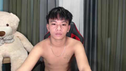 Snapshot of asianhunk_zam chatting on 01-04-25, 09:52 Zam online show from 01-04-25, 09:52