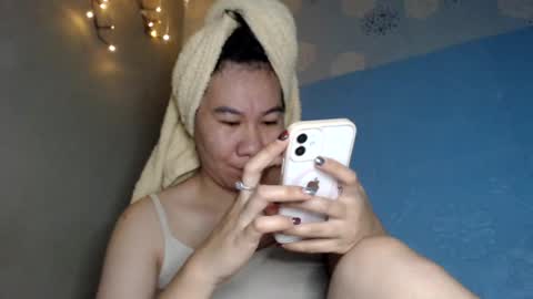 Snapshot of asianindulgent chatting on 07-20-26, 12:29 AMARA online show from 07-20-26, 12:29