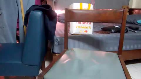 Snapshot of asianthai chatting on 12-04-25, 04:11 asianthai online show from 12-04-25, 04:11