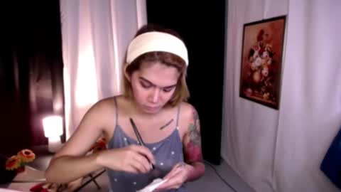Snapshot of asiantskatie chatting on 12-25-24, 12:59 katie online show from 12-25-24, 12:59