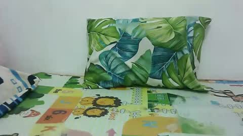 Snapshot of asianzoe4youxx chatting on 03-05-26, 06:37 Zoe online show from 03-05-26, 06:37