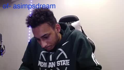 Snapshot of asimpsdream chatting on 02-05-25, 04:36 asimpsdream online show from 02-05-25, 04:36