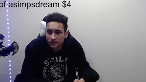 Snapshot of asimpsdream chatting on 02-14-25, 03:22 asimpsdream online show from 02-14-25, 03:22