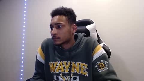 Snapshot of asimpsdream chatting on 03-12-25, 09:13 asimpsdream online show from 03-12-25, 09:13