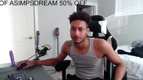 Snapshot of asimpsdream chatting on 10-14-25, 01:12 asimpsdream online show from 10-14-25, 01:12