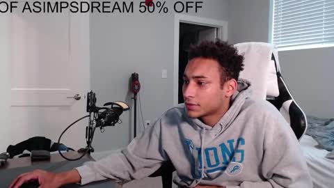 Snapshot of asimpsdream chatting on 11-05-25, 01:44 asimpsdream online show from 11-05-25, 01:44