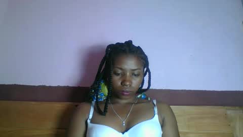 asmiraa online show from 04-18-26, 08:09