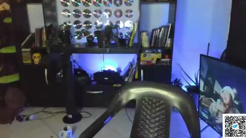 Snapshot of ass_sinner chatting on 07-10-26, 01:54 Ana online show from 07-10-26, 01:54