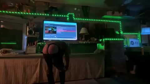 Snapshot of ass_so_sweet chatting on 11-23-25, 08:25 SIR WILLIAM online show from 11-23-25, 08:25