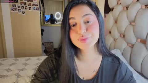 Snapshot of asshley__ chatting on 05-07-26, 11:54 Ashley online show from 05-07-26, 11:54