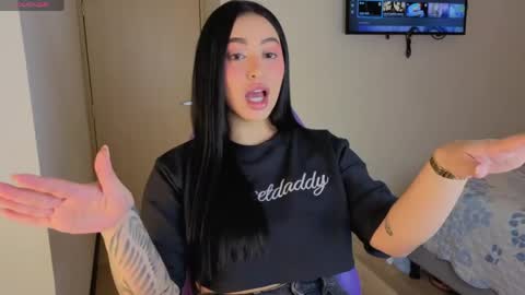 Snapshot of asshley__ chatting on 06-06-26, 11:09 Ashley online show from 06-06-26, 11:09