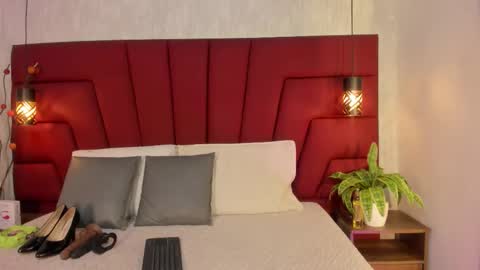 Snapshot of asshley_cute chatting on 12-02-25, 07:31 instagramsoofiaa giraldo online show from 12-02-25, 07:31