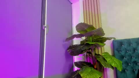 Snapshot of asshleysing chatting on 11-30-25, 09:24 AsshleySing online show from 11-30-25, 09:24