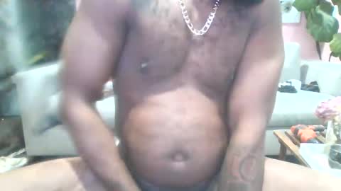 Snapshot of asshounder chatting on 01-14-25, 08:20 Derrick dayne online show from 01-14-25, 08:20