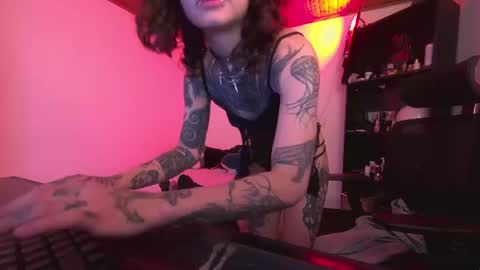 Snapshot of astarte4 chatting on 06-13-26, 12:36 Sof online show from 06-13-26, 12:36