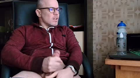 asterion51 online show from 02-11-26, 04:01