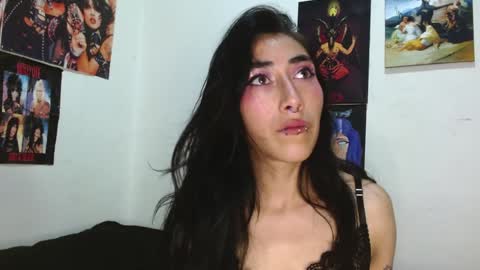 Asterothxznikki online show from 12-17-24, 09:07