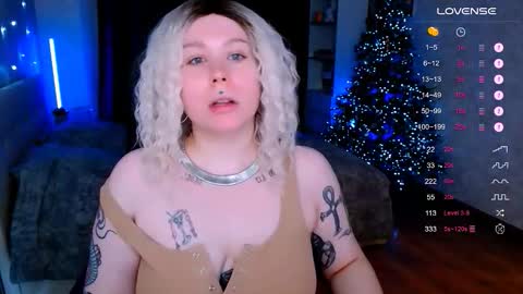 Snapshot of astrea_sensual chatting on 12-17-25, 07:42 Astrea or just Asti NUDE SHOW ONLY IN PREMIUM PVT online show from 12-17-25, 07:42