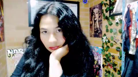astrid_hauser66 online show from 10-06-25, 02:20
