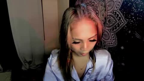 Astrid online show from 04-23-26, 12:29