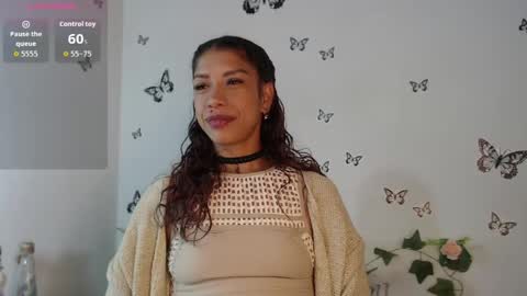 Astrid online show from 05-27-26, 06:21
