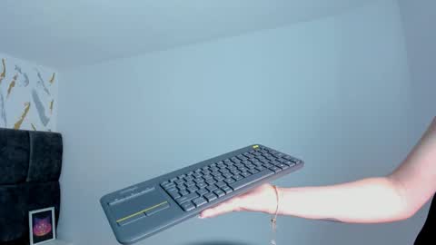 astrid_velle online show from 11-23-25, 03:28