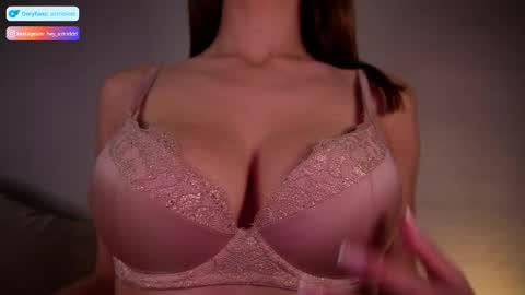 Astrid online show from 04-04-26, 12:24