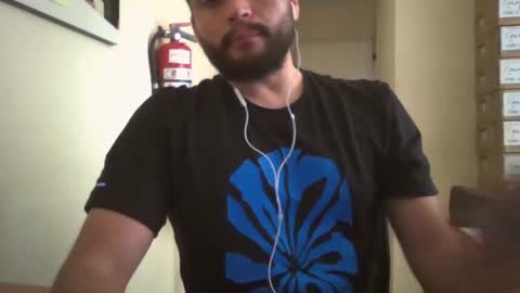 Snapshot of astro_boy_01 chatting on 12-27-24, 09:11 astro_boy_01 online show from 12-27-24, 09:11