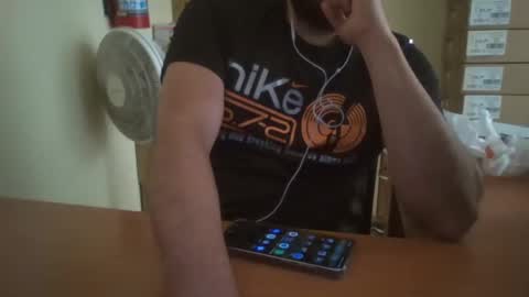 Snapshot of astro_boy_01 chatting on 01-06-25, 09:22 astro_boy_01 online show from 01-06-25, 09:22