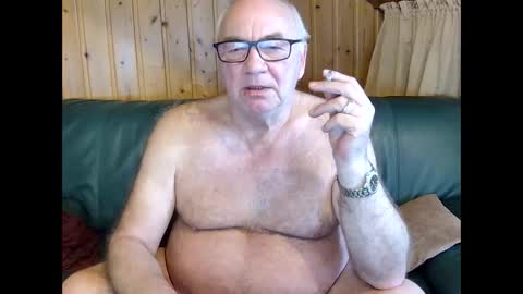 Snapshot of asusandy chatting on 02-22-25, 01:57 asusandy online show from 02-22-25, 01:57