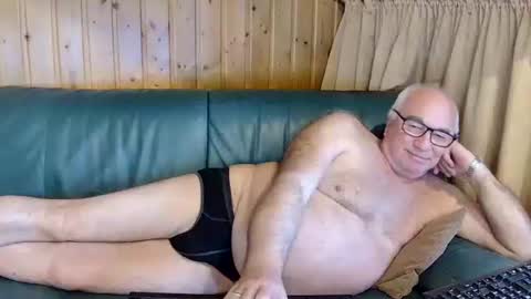 Snapshot of asusandy chatting on 03-11-25, 03:02 asusandy online show from 03-11-25, 03:02