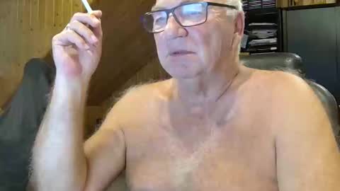 Snapshot of asusandy chatting on 09-09-25, 08:30 asusandy online show from 09-09-25, 08:30