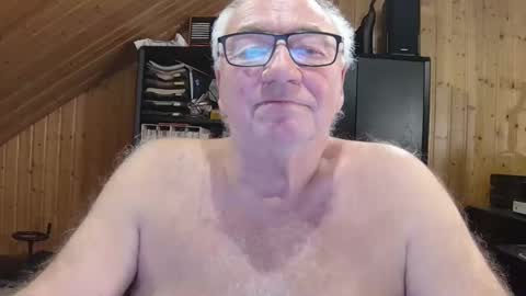 Snapshot of asusandy chatting on 02-01-26, 04:49 asusandy online show from 02-01-26, 04:49