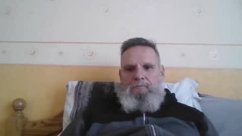 Snapshot of atatanka chatting on 11-19-25, 12:16 atatanka online show from 11-19-25, 12:16