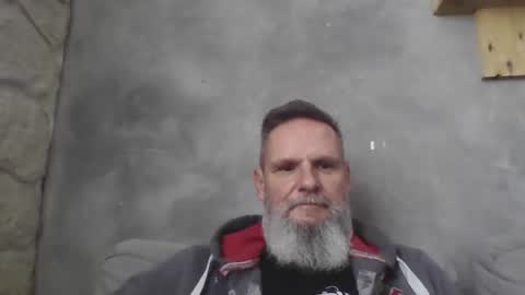 Snapshot of atatanka chatting on 11-21-25, 01:32 atatanka online show from 11-21-25, 01:32