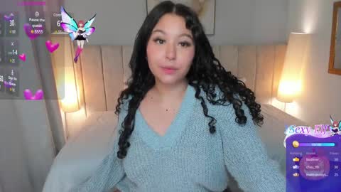 Snapshot of atena_cuteee chatting on 12-14-24, 07:07 sofia online show from 12-14-24, 07:07