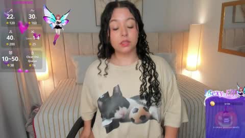 Snapshot of atena_cuteee chatting on 01-11-25, 02:20 sofia online show from 01-11-25, 02:20