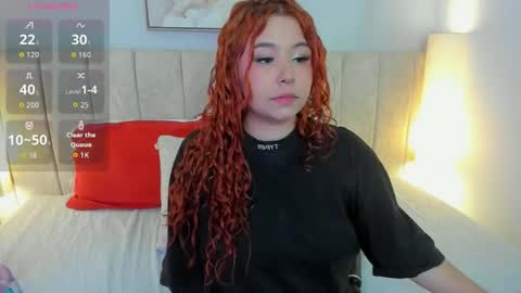 Snapshot of atena_cuteee chatting on 12-17-25, 02:17 sofia online show from 12-17-25, 02:17