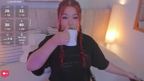 Snapshot of atena_cuteee chatting on 02-18-26, 02:07 sofia online show from 02-18-26, 02:07