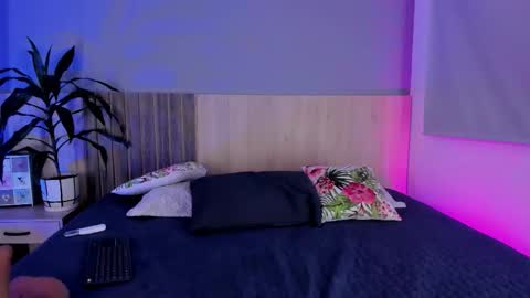 Atenea online show from 02-27-26, 01:00